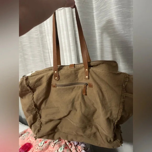 SEE ALL PHOTOS FOR ALL DETAILS - Picture 4 of 13